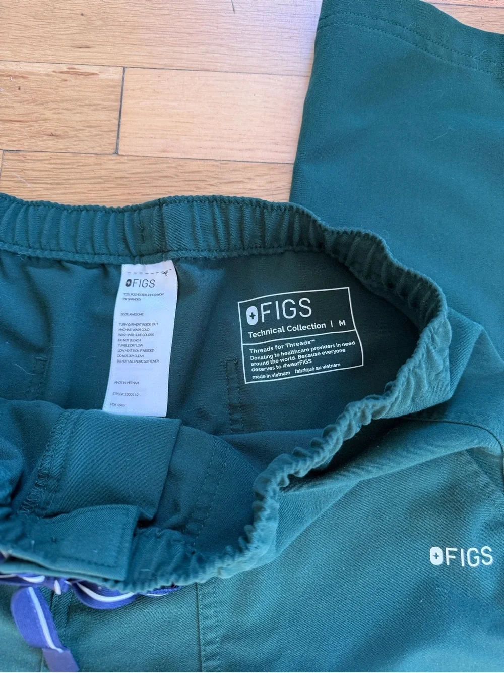 Figs Men's Dark Teal Cargo Scrub Pants